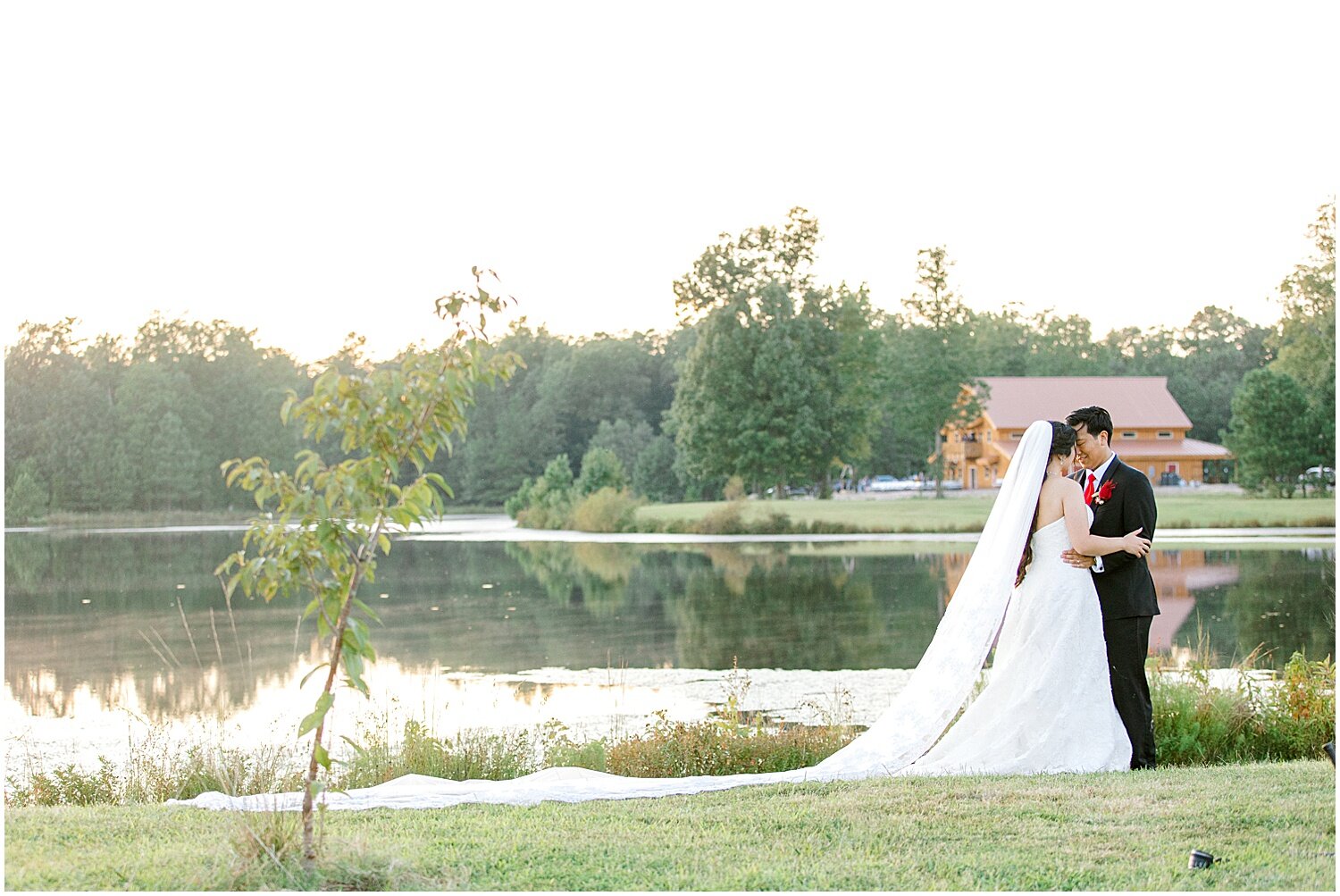 MJMP Summer Wedding at Lake Fung's Barn RVA Wedding Photographer_0112.jpg